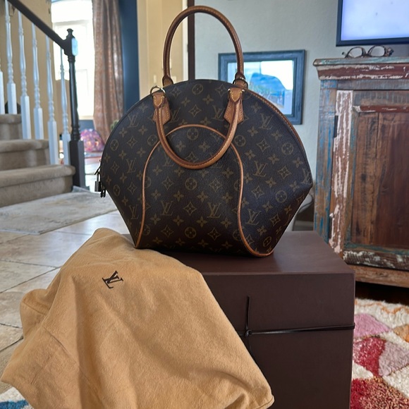 Louis Vuitton Handbags - EUC VTG COA Louis Vuitton Ellipse MM